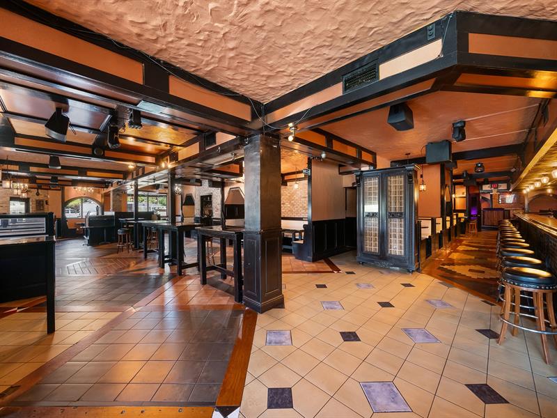 Image 11 of 37 For 3419 & 3451 Andrews Ave