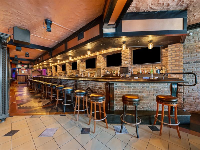 Image 13 of 37 For 3419 & 3451 Andrews Ave