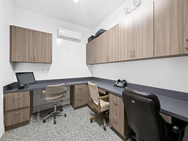 Image 26 of 37 For 3419 & 3451 Andrews Ave