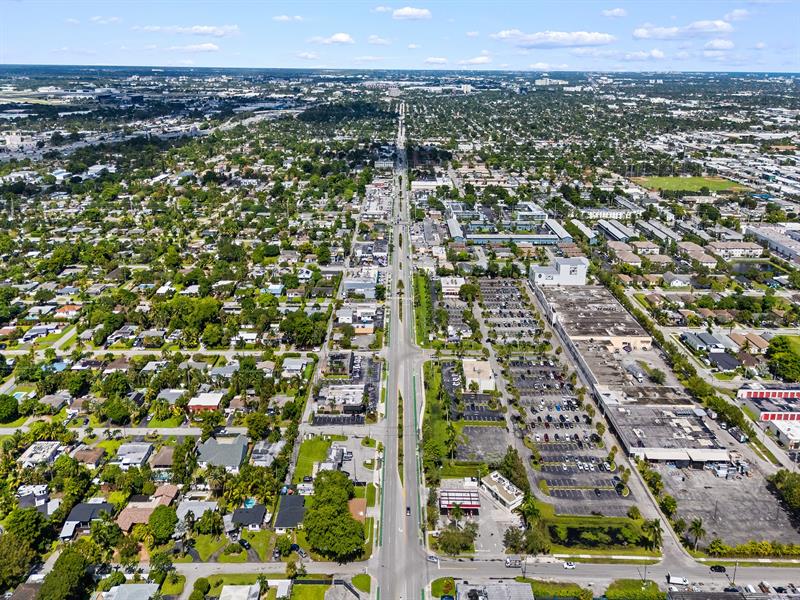 Image 34 of 37 For 3419 & 3451 Andrews Ave