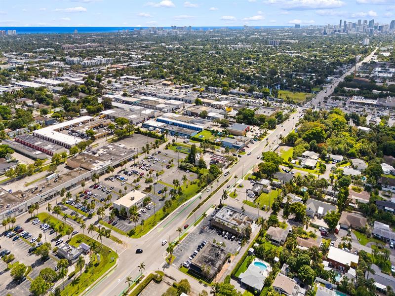 Image 36 of 37 For 3419 & 3451 Andrews Ave