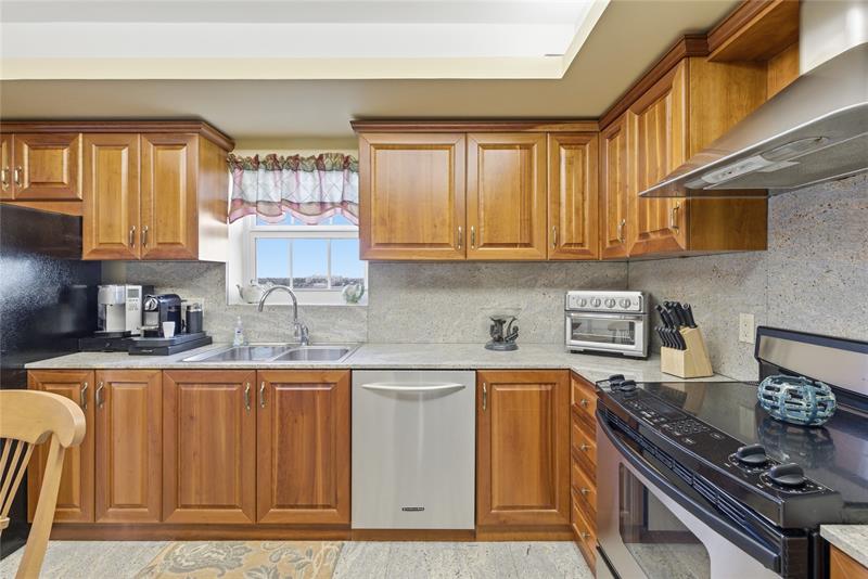 Image 13 of 49 For 3475 Ocean Boulevard  4010