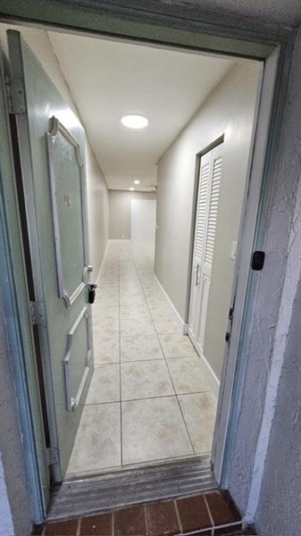 Image 4 of 18 For 5881 16th Pl  320