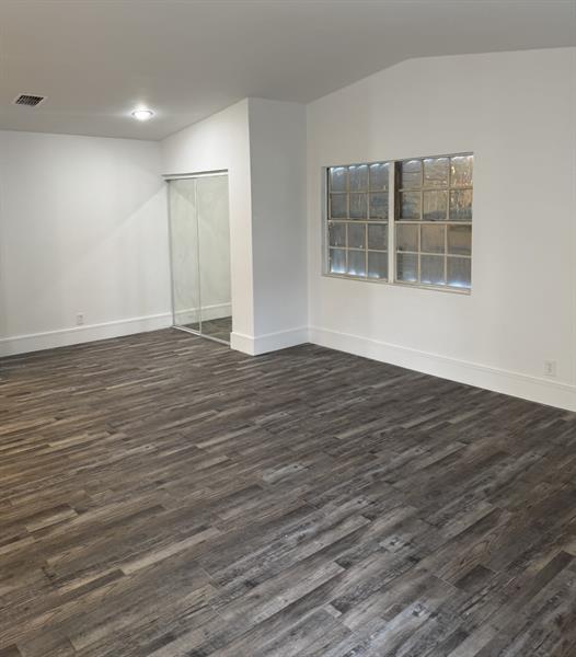 Image 6 of 12 For 7165 11th Ct