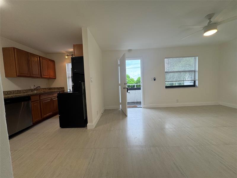 Image 5 of 14 For 607 29th Dr  35