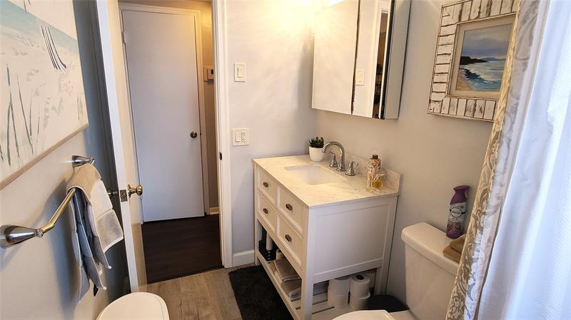 Image 8 of 19 For 412 Cypress Rd  222