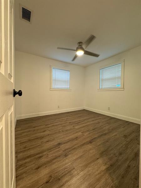 Image 14 of 32 For 9422 51st St