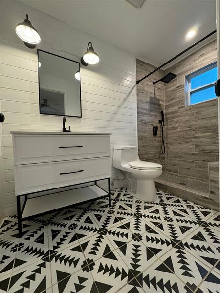 Image 26 of 32 For 9422 51st St