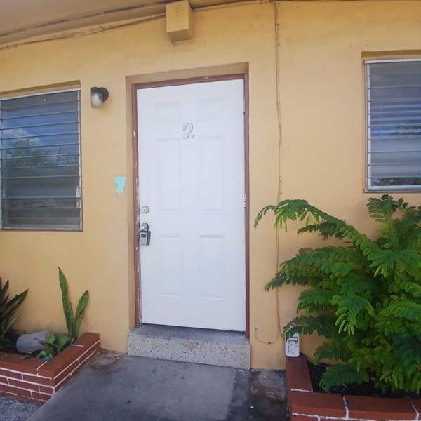 Details for 6240 Dewey St, Hollywood, FL 33023