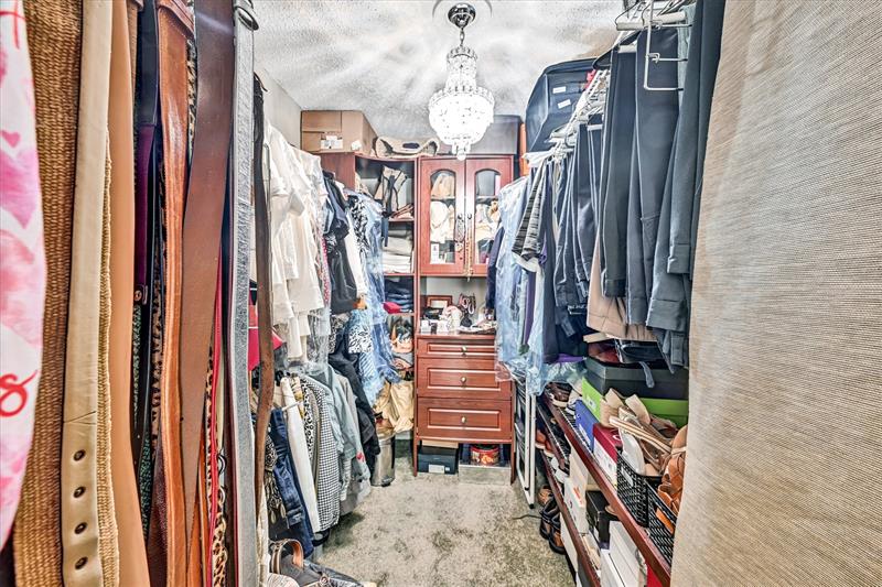 Image 20 of 38 For 11350 1st Pl