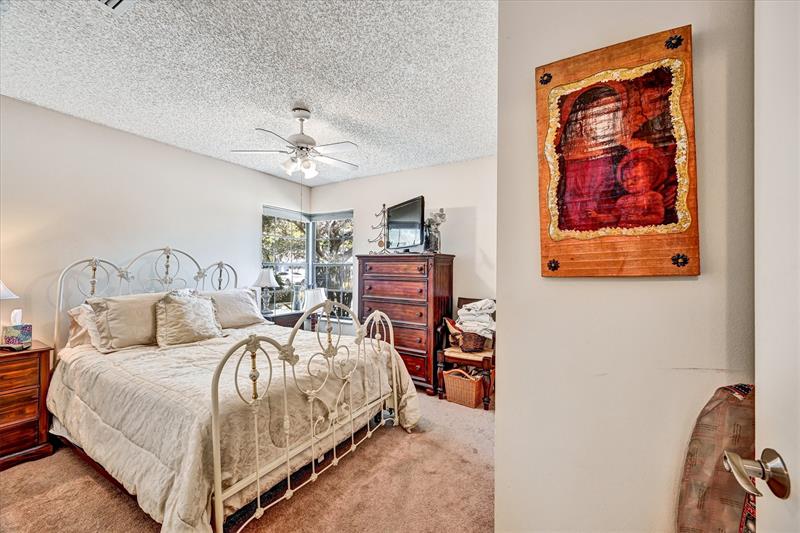 Image 24 of 38 For 11350 1st Pl