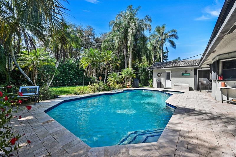 Image 33 of 38 For 11350 1st Pl