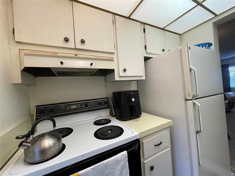 Image 11 of 35 For 2851 Golf Blvd  206