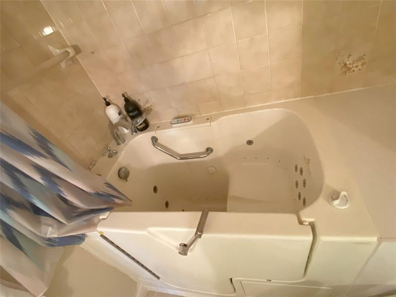 Image 10 of 22 For 821 Sky Pine Way  B2