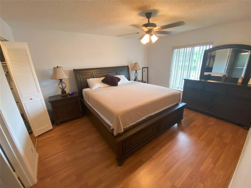 Image 19 of 22 For 821 Sky Pine Way  B2