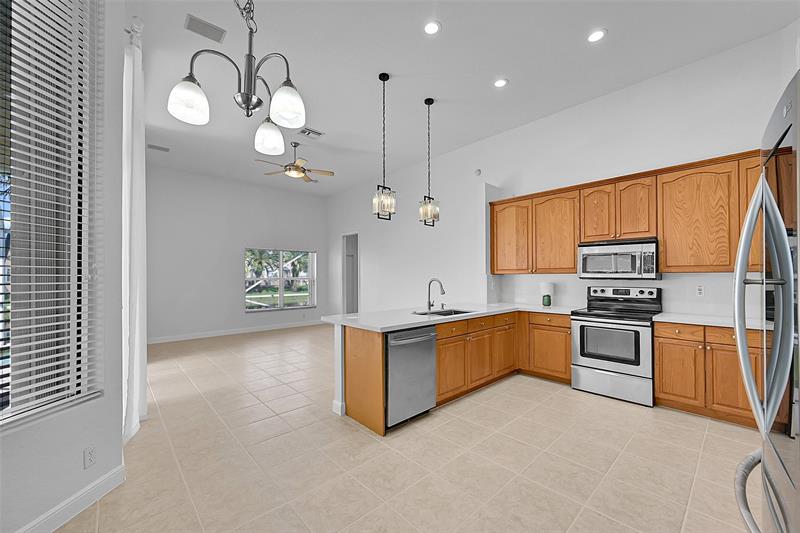 Image 15 of 44 For 12459 52nd Ct