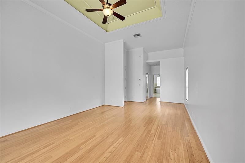 Image 25 of 44 For 12459 52nd Ct