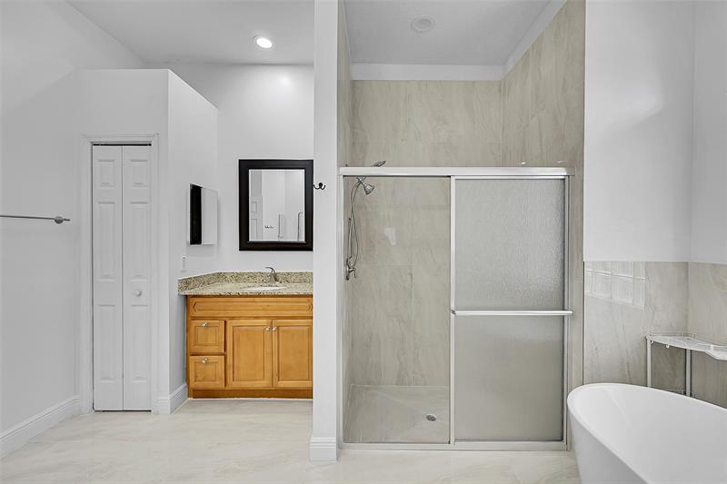 Image 31 of 44 For 12459 52nd Ct