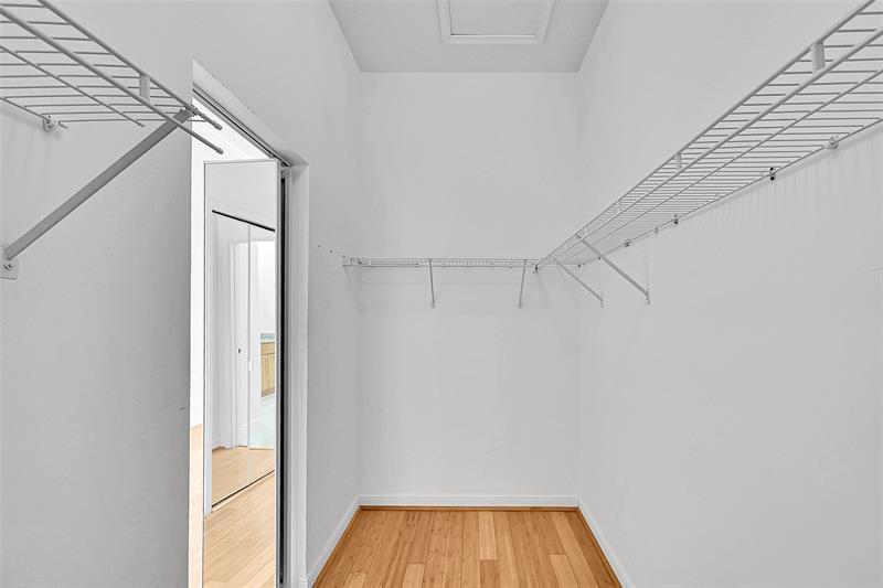 Image 33 of 44 For 12459 52nd Ct