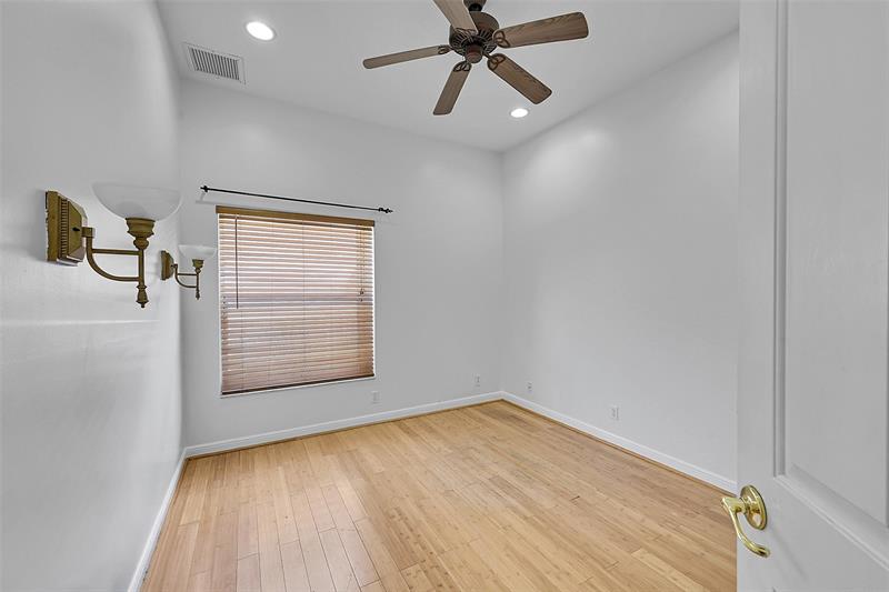 Image 35 of 44 For 12459 52nd Ct