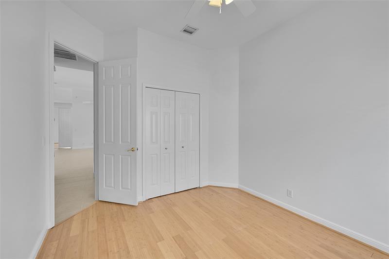 Image 39 of 44 For 12459 52nd Ct