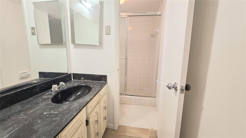 Image 18 of 26 For 8401 Sample Rd  48