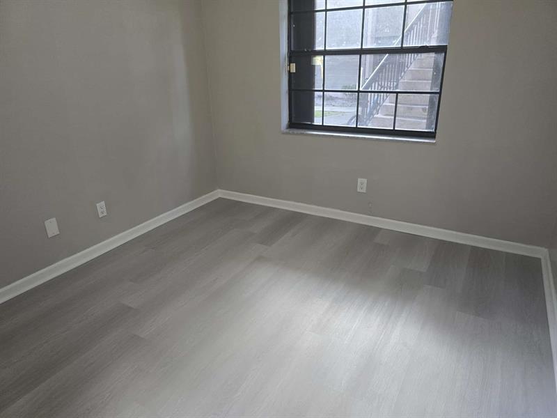 Image 11 of 21 For 3567 94th Ave  4d