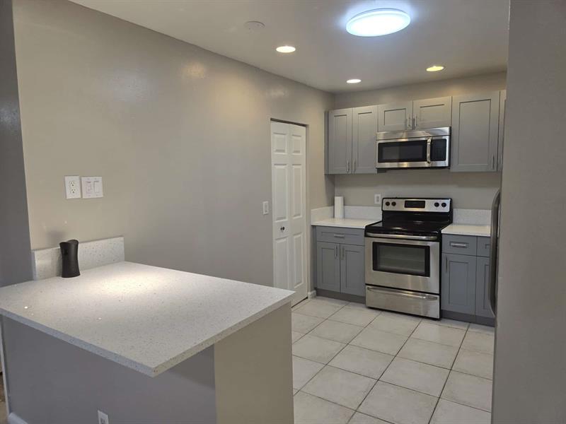 Image 5 of 21 For 3567 94th Ave  4d