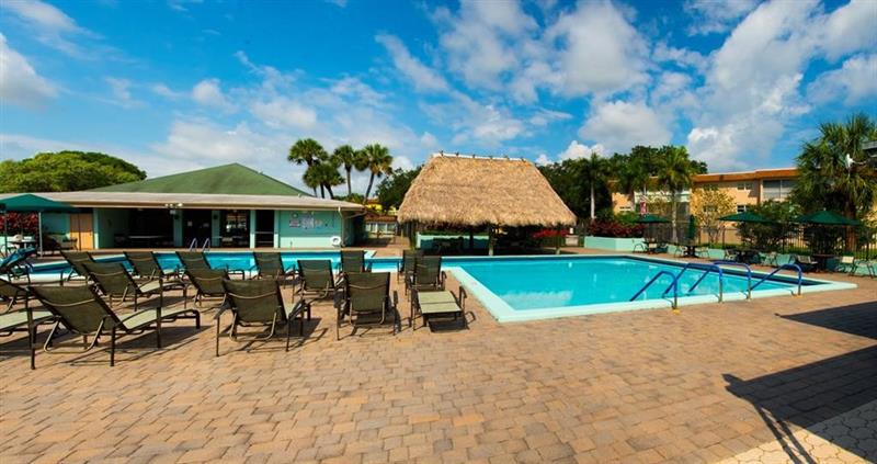 Image 24 of 33 For 608 Natura Blvd  309