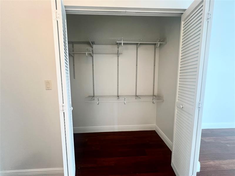 Image 8 of 19 For 7280 90th St  709