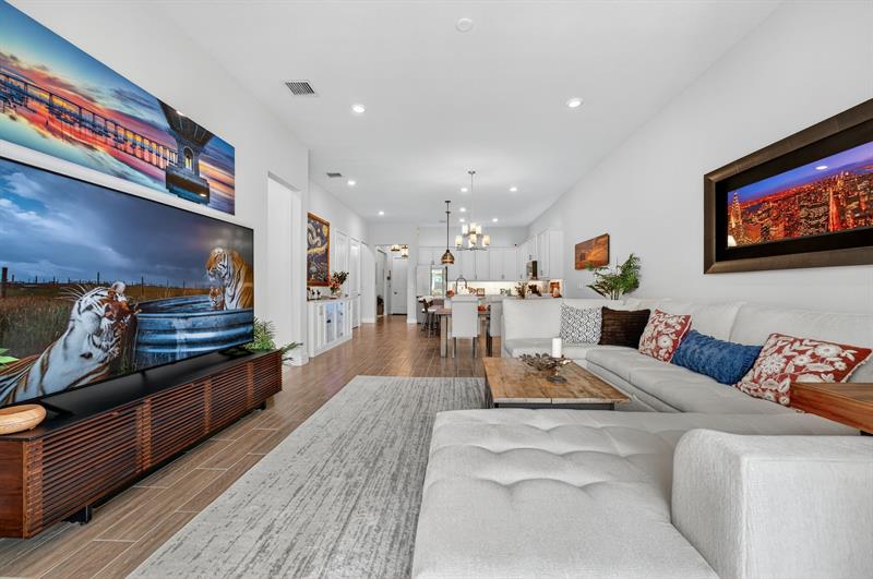 Details for 7434 Blue Spring Dr, Parkland, FL 33067