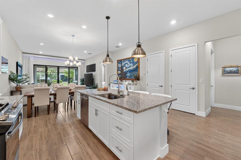 Image 13 of 71 For 7434 Blue Spring Dr