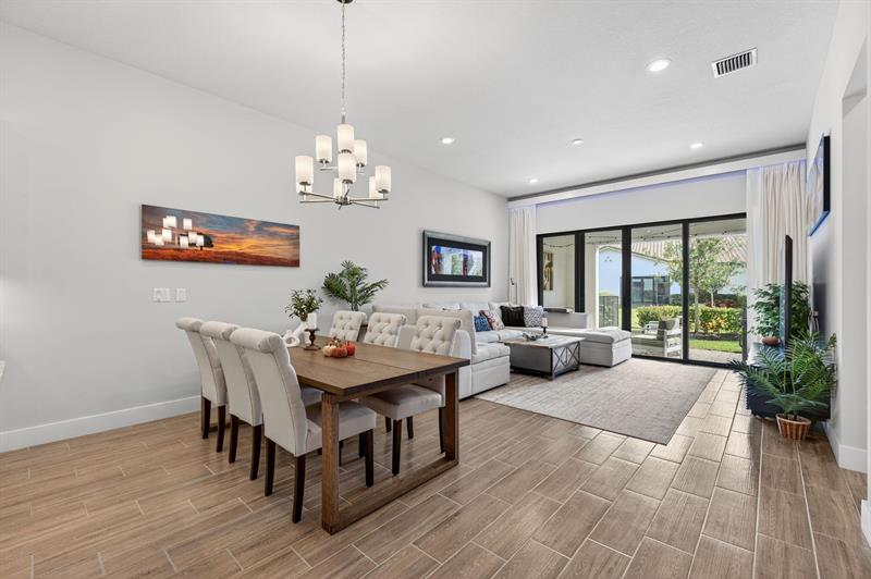 Image 24 of 71 For 7434 Blue Spring Dr