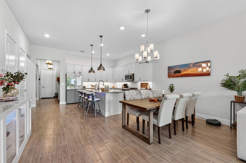 Image 25 of 71 For 7434 Blue Spring Dr