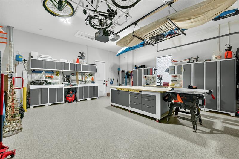 Image 37 of 71 For 7434 Blue Spring Dr