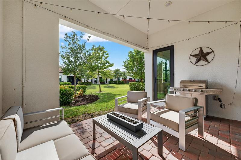 Image 38 of 71 For 7434 Blue Spring Dr