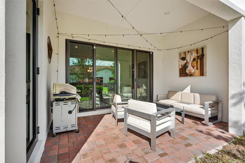 Image 39 of 71 For 7434 Blue Spring Dr