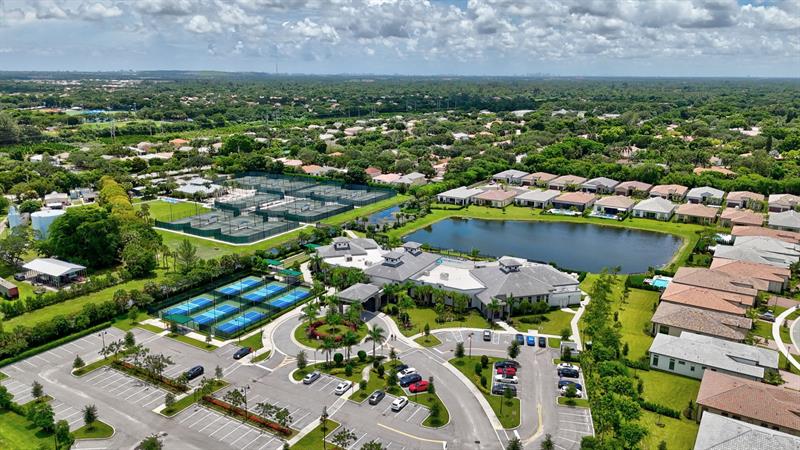 Image 57 of 71 For 7434 Blue Spring Dr