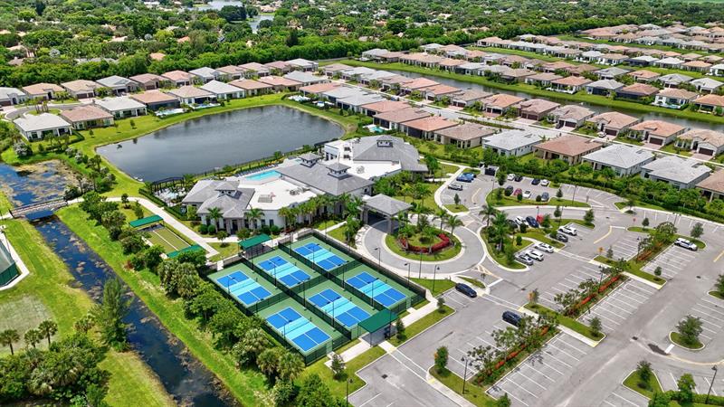 Image 58 of 71 For 7434 Blue Spring Dr