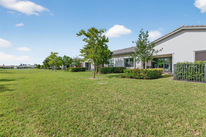 Image 59 of 71 For 7434 Blue Spring Dr