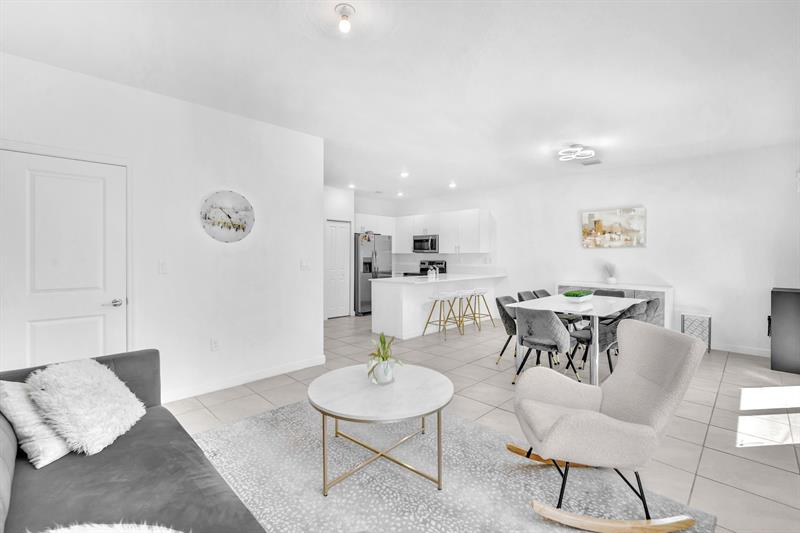 Image 15 of 38 For 20308 6th Pl