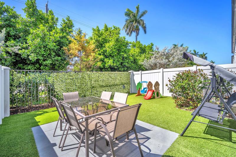 Image 31 of 38 For 20308 6th Pl