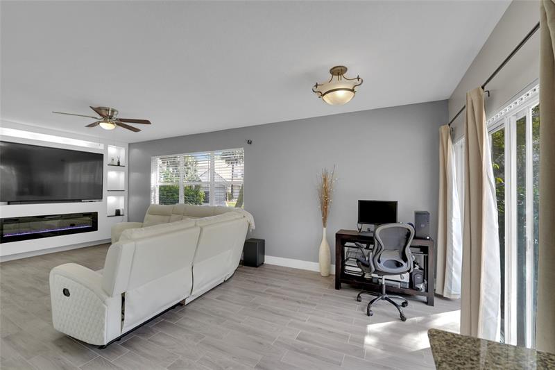 Image 13 of 47 For 3872 Jasmine Ln