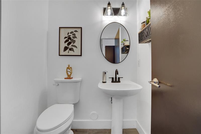 Image 21 of 47 For 3872 Jasmine Ln