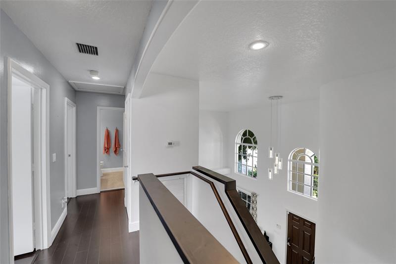 Image 24 of 47 For 3872 Jasmine Ln