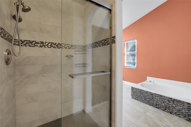 Image 32 of 47 For 3872 Jasmine Ln