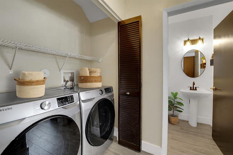 Image 42 of 47 For 3872 Jasmine Ln