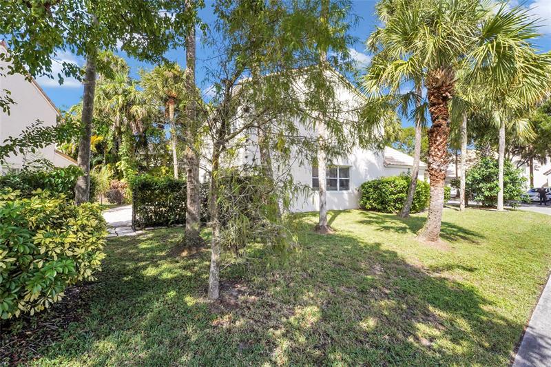 Image 44 of 47 For 3872 Jasmine Ln