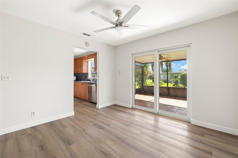 Image 6 of 41 For 6472 Overland Drive