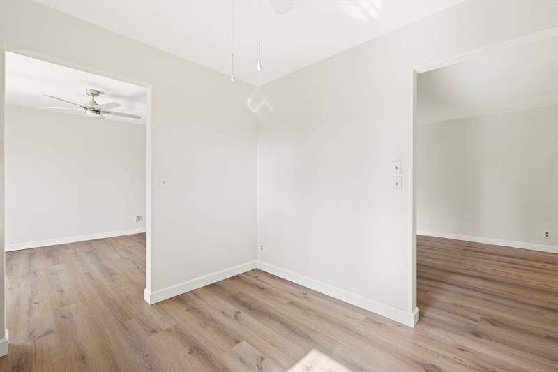 Image 9 of 41 For 6472 Overland Drive